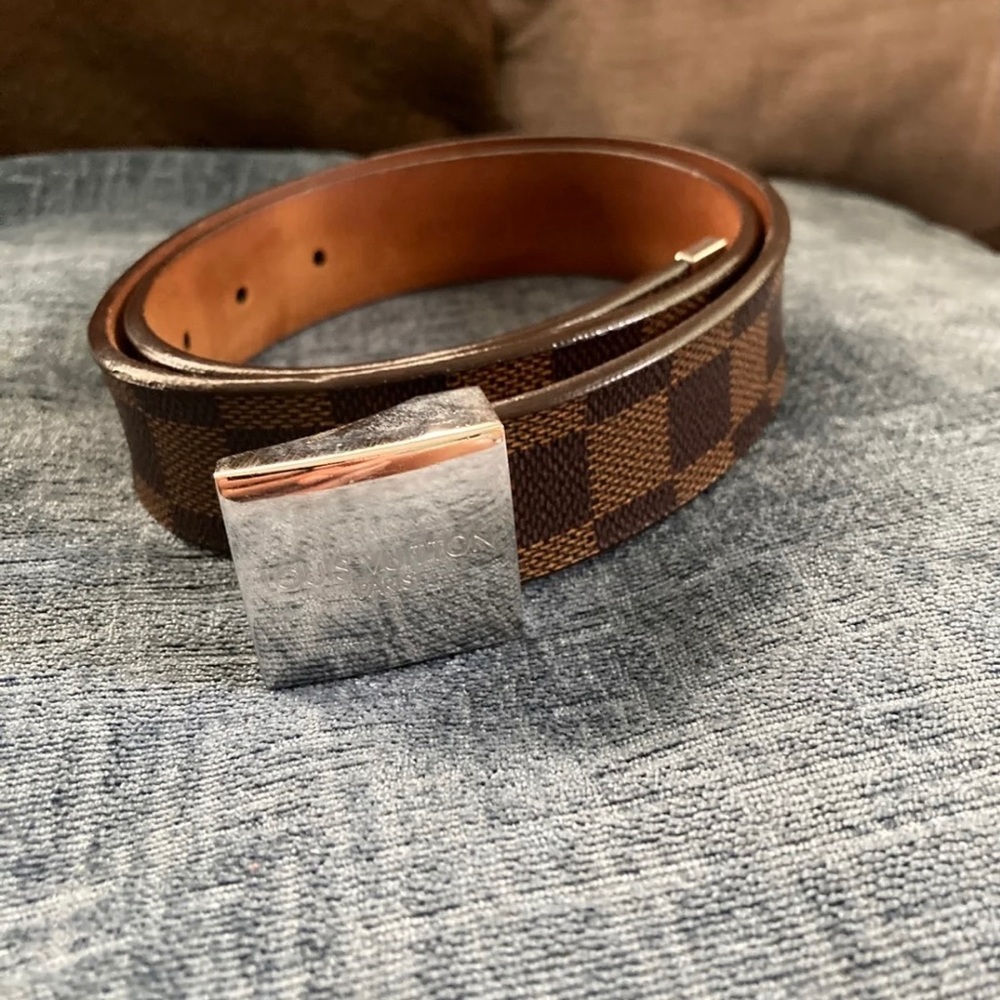 Louis Vuitton damier belt